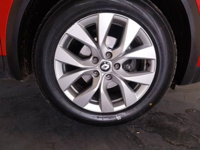 Renault Captur image 2