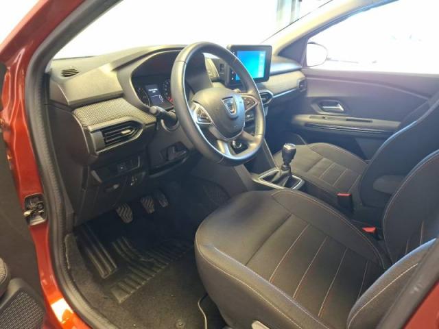 Dacia Jogger image 1