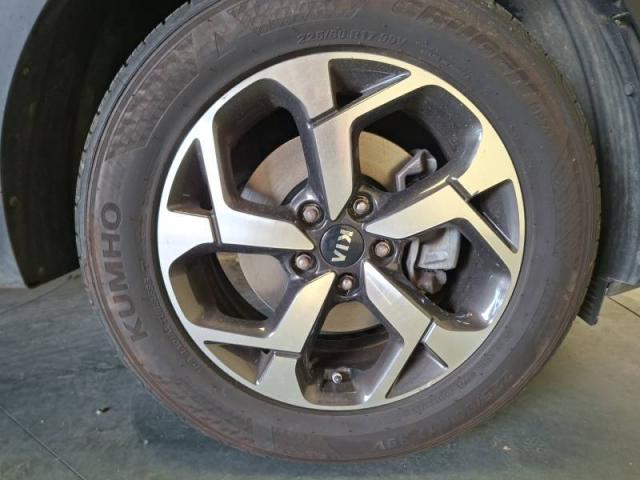 Kia Sportage image 3