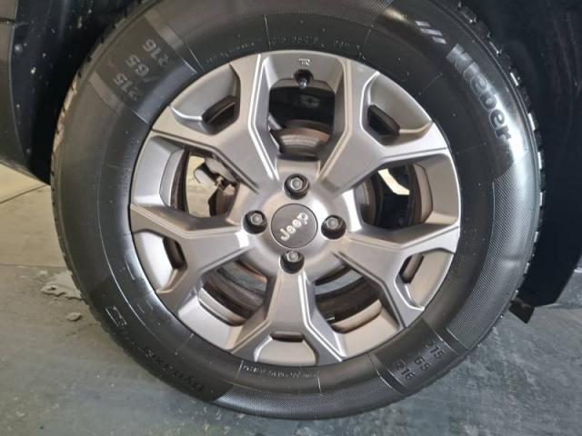 Jeep Avenger image 3
