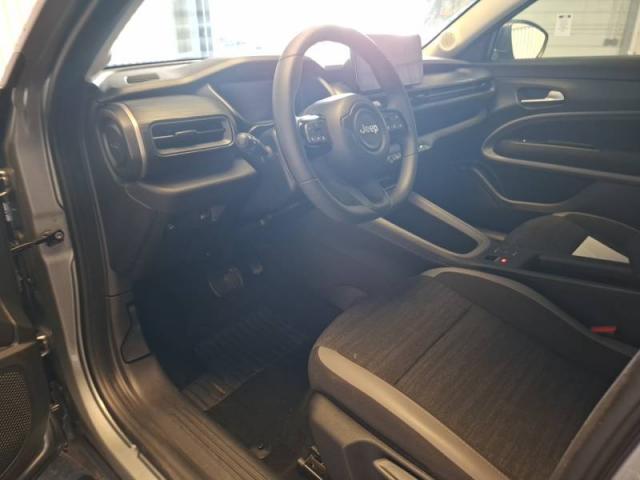 Jeep Avenger image 4