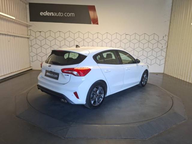 Ford Focus image 8