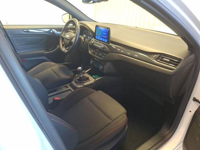 Ford Focus image 5