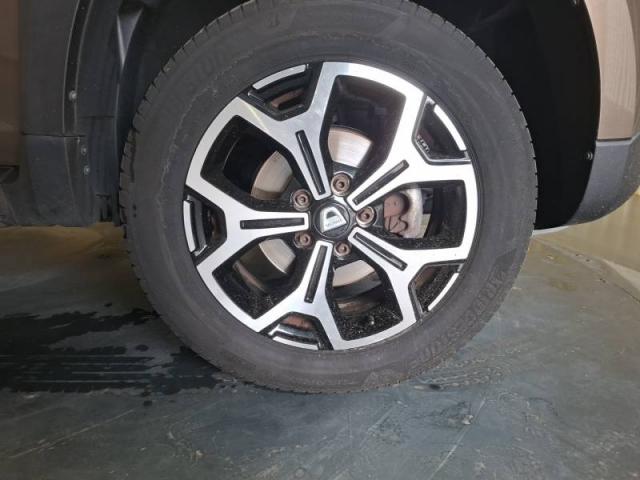 Dacia Duster image 1