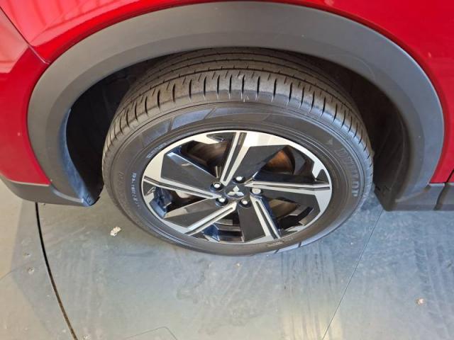 Mitsubishi Eclipse Cross image 2