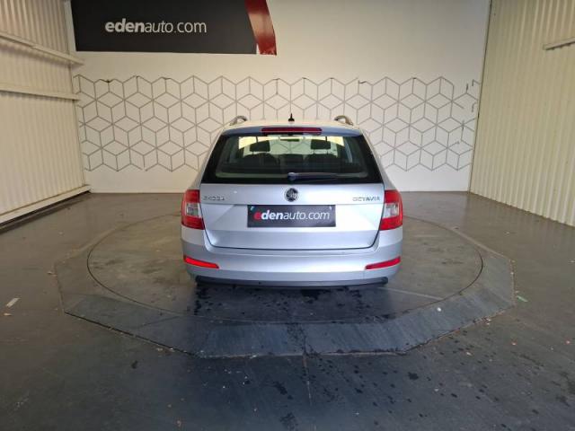 Skoda Octavia image 4
