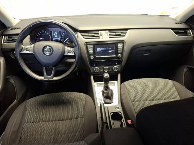 Skoda Octavia image 1