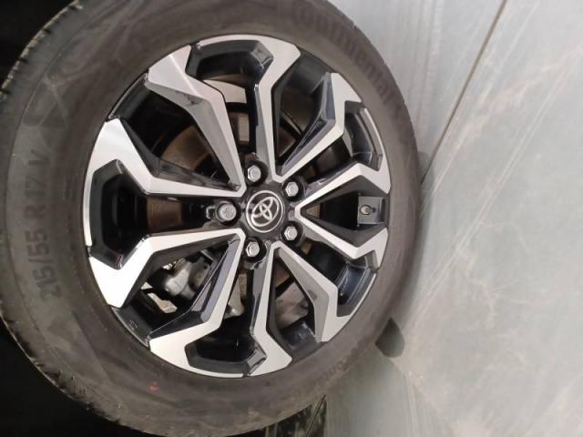 Toyota Yaris image 7