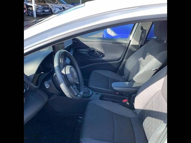 Toyota Yaris image 4