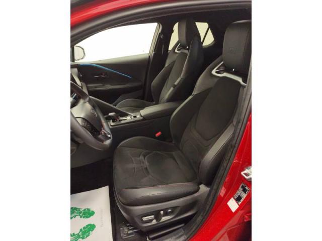Toyota C-Hr image 9