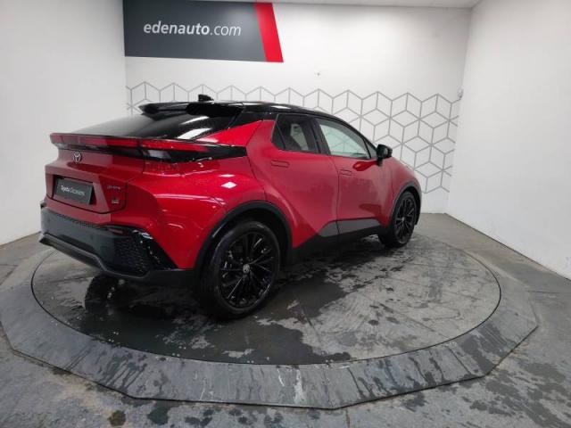 Toyota C-Hr image 2
