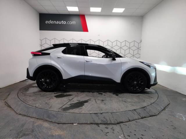 Toyota C-Hr image 9