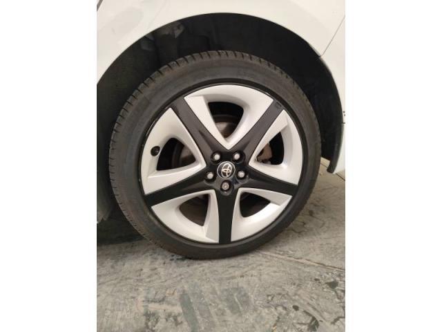 Toyota Prius image 9