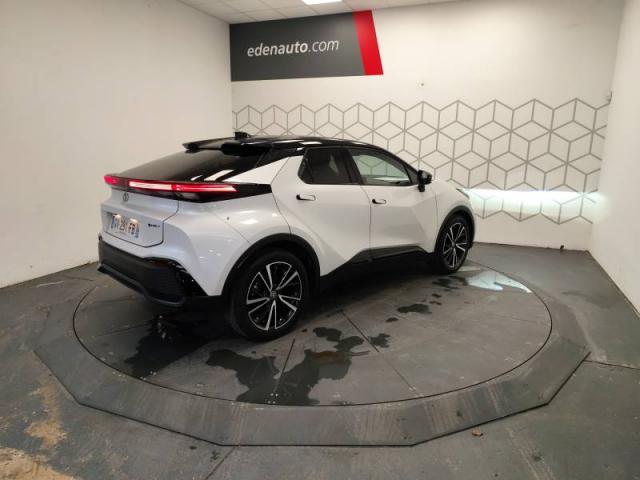Toyota C-Hr image 8