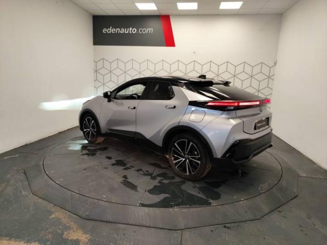 Toyota C-Hr image 5