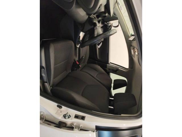 Toyota Yaris image 7
