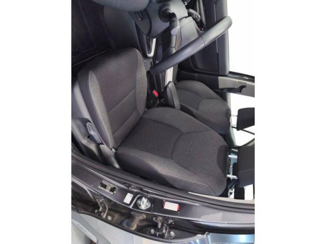 Toyota Yaris image 6