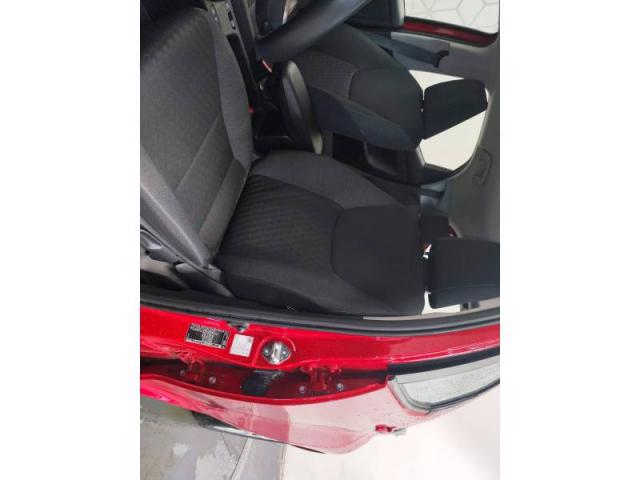 Toyota Yaris image 2