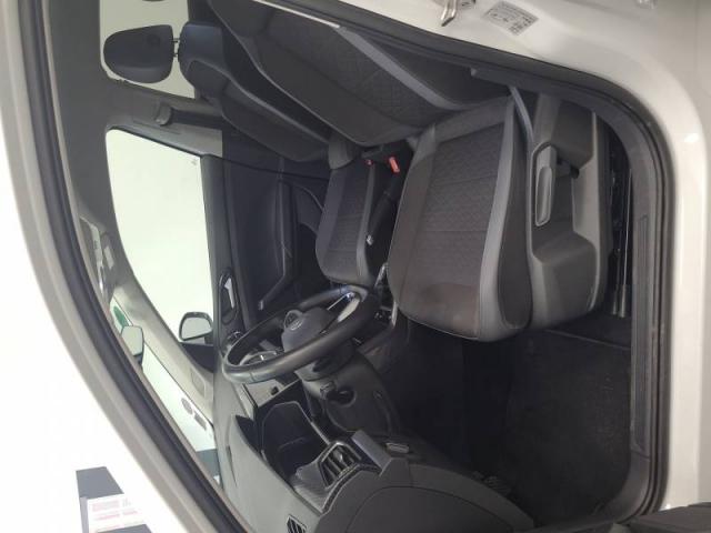 Volkswagen T-Cross image 3