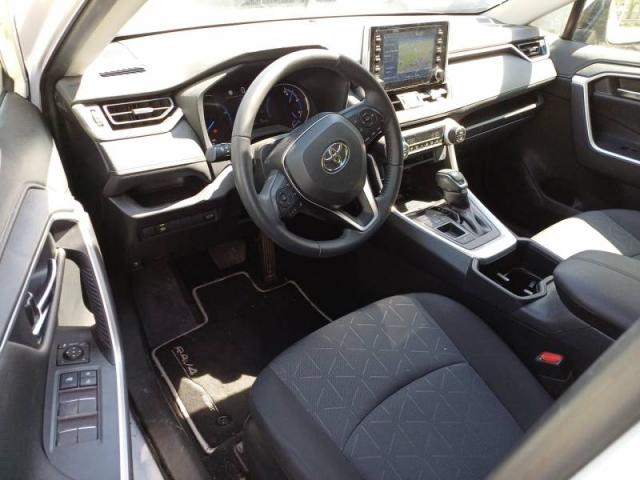 Toyota Rav4 image 2