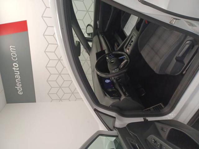 Volkswagen Golf image 6