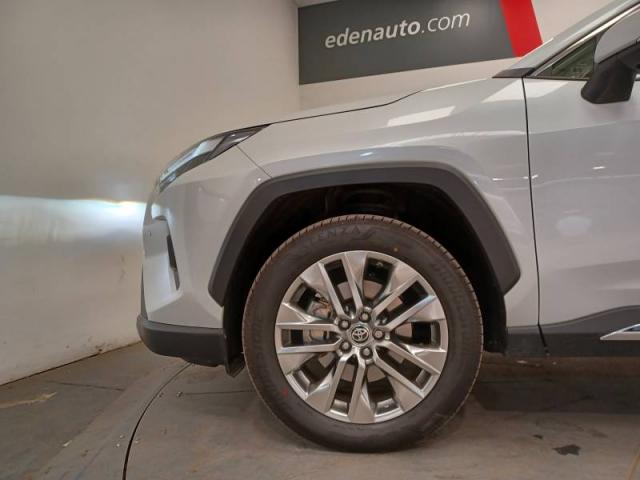 Toyota Rav4 image 9