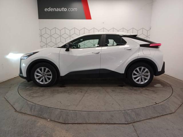 Toyota C-Hr image 9