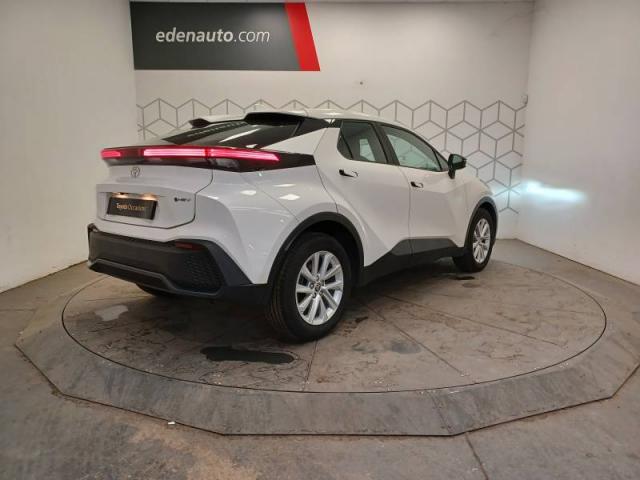 Toyota C-Hr image 5