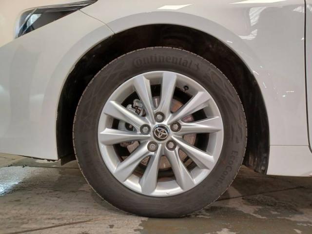 Toyota Corolla image 9