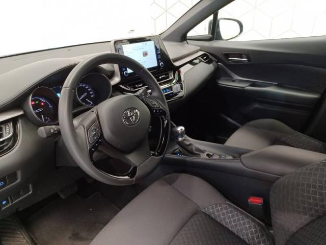 Toyota C-Hr image 7