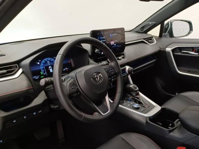 Toyota Rav4 image 8