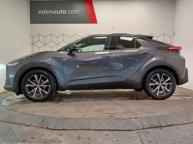 Toyota C-Hr image 9