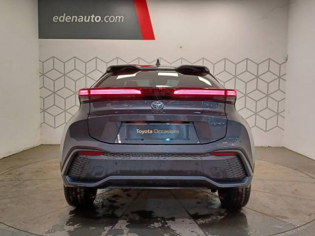 Toyota C-Hr image 2