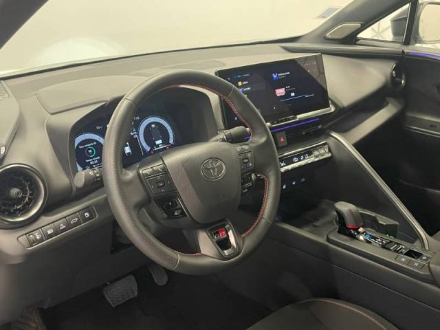 Toyota C-Hr image 7
