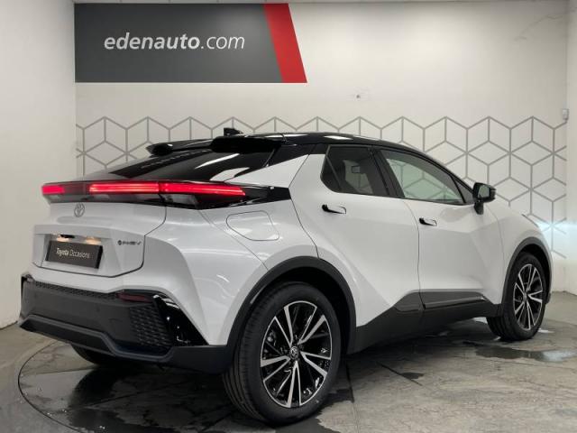 Toyota C-Hr image 8