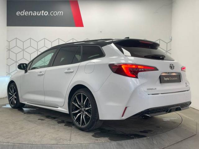 Toyota Corolla image 2