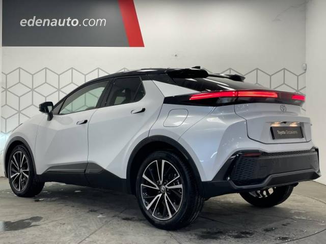 Toyota C-Hr image 9