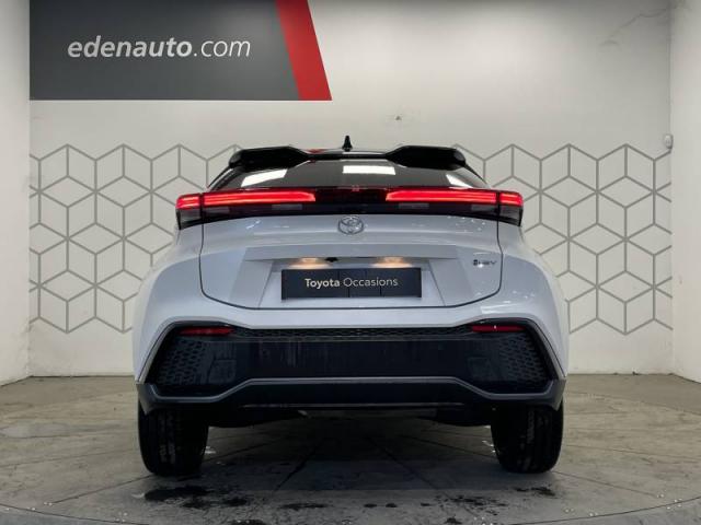 Toyota C-Hr image 8