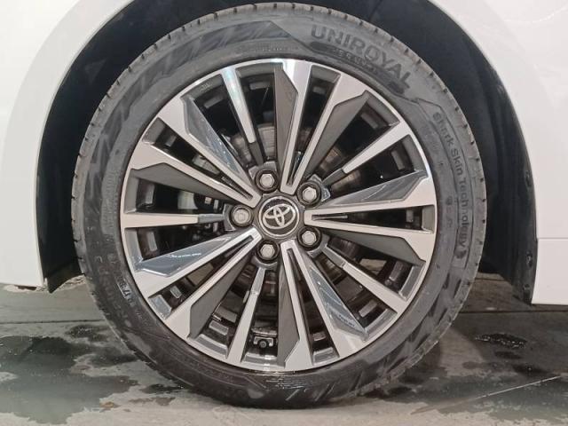 Toyota Corolla image 8