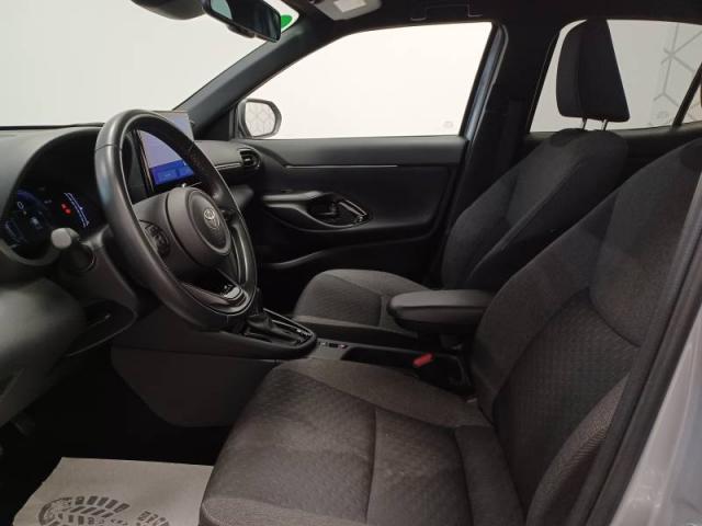 Toyota Yaris image 8