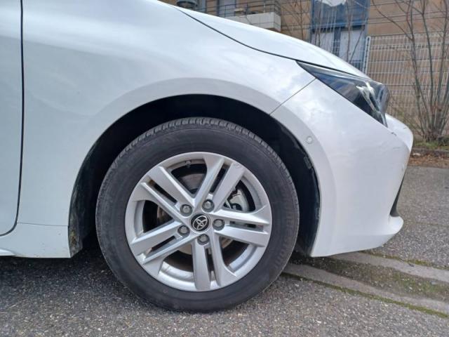 Toyota Corolla image 6