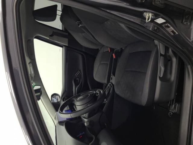 Toyota Yaris image 2