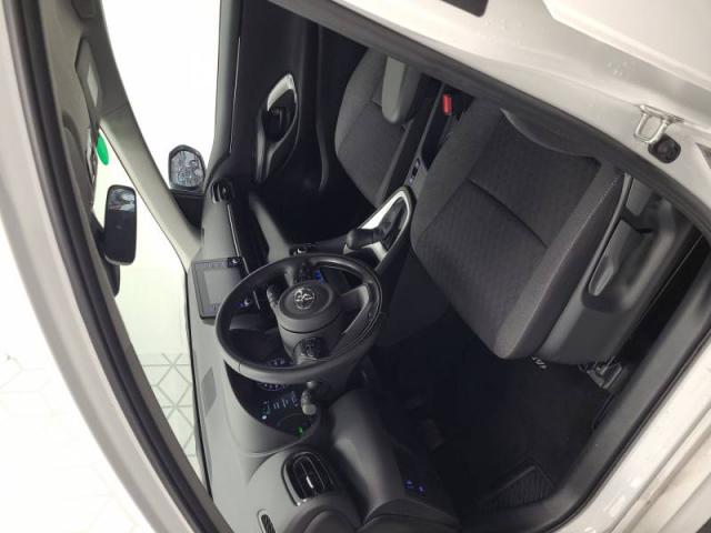 Toyota Yaris image 7