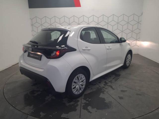 Toyota Yaris image 2