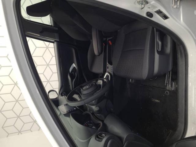 Toyota Yaris image 7