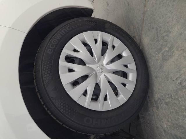 Toyota Yaris image 2