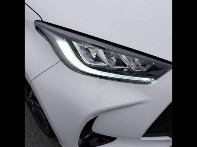 Toyota Yaris image 9