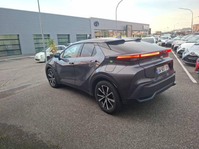 Toyota C-Hr image 2