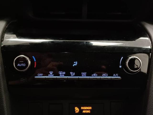 Toyota Yaris image 2