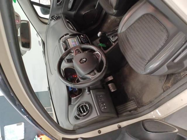 Renault Captur image 3